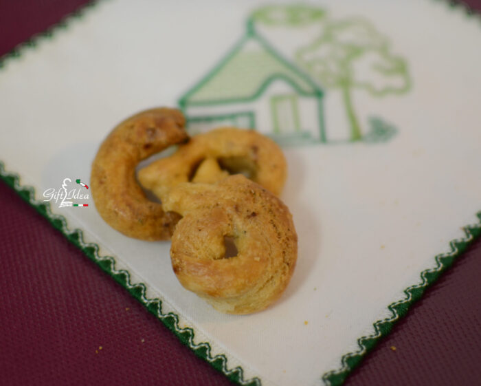 Taralli di Cosimo Annese alla Pizzaiola - immagine 2