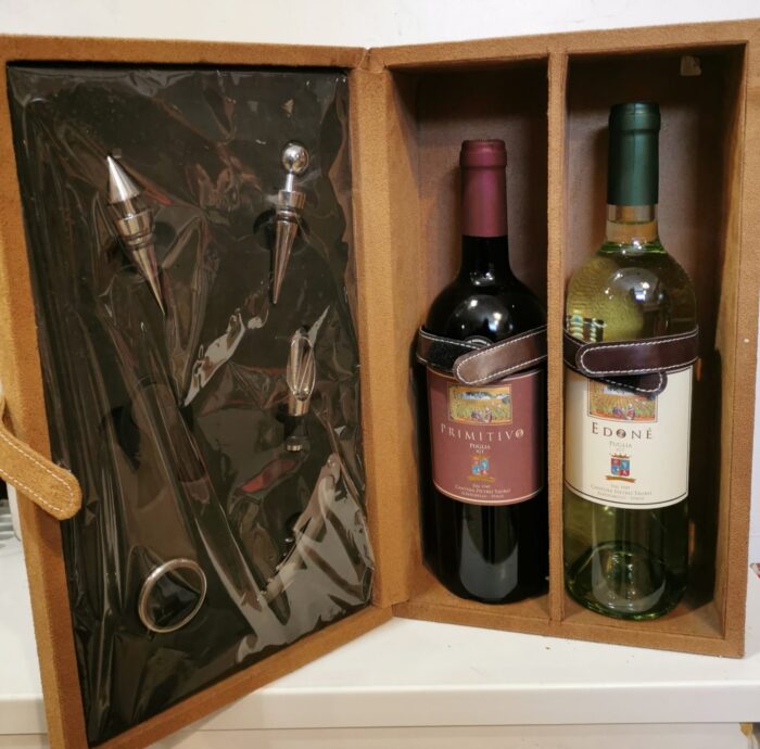 Portabottiglie in Velluto Doppio "Primitivo Tauro e Edone Tauro" " - immagine 1