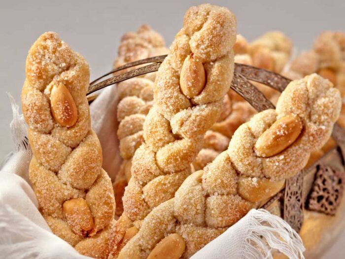 Intorchiate con mandorle - immagine 2